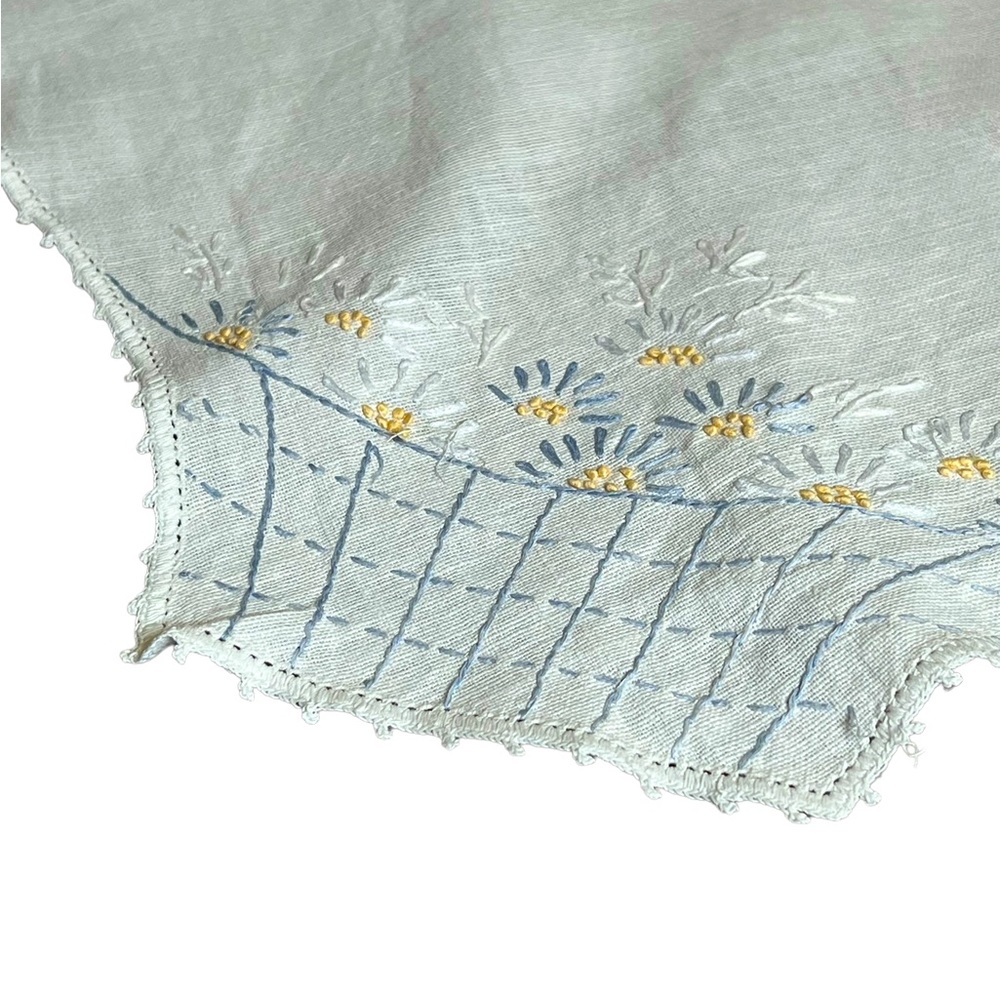 Vintage Linen Hand Embroidered Dresser Scarf